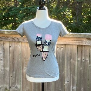 Gray Embroidered Graphic Ballet Flats T-Shirt